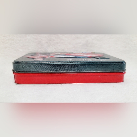 Dale Earnhardt Jr. Limited Edition NASCAR Collectible Tin w/2 Playing Card Decks - Picture 4 of 15